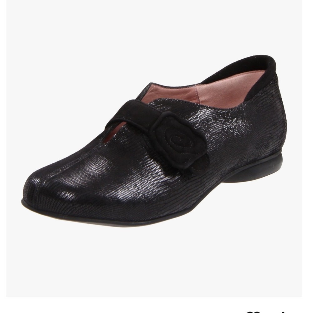 BeautiFeel Ivy Black Textured Leather Ballerina Flats Floral Rosette Size 38